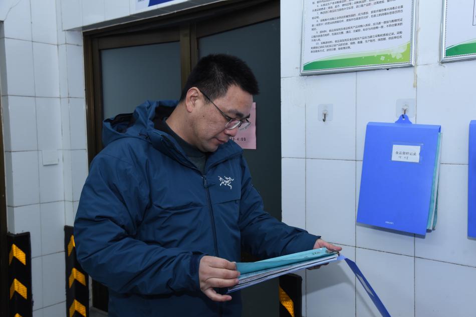 DSC_8172.JPG DSC_8172.JPG