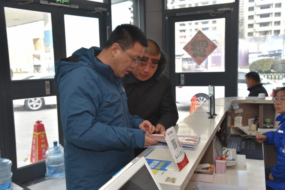 DSC_8214.JPG DSC_8214.JPG