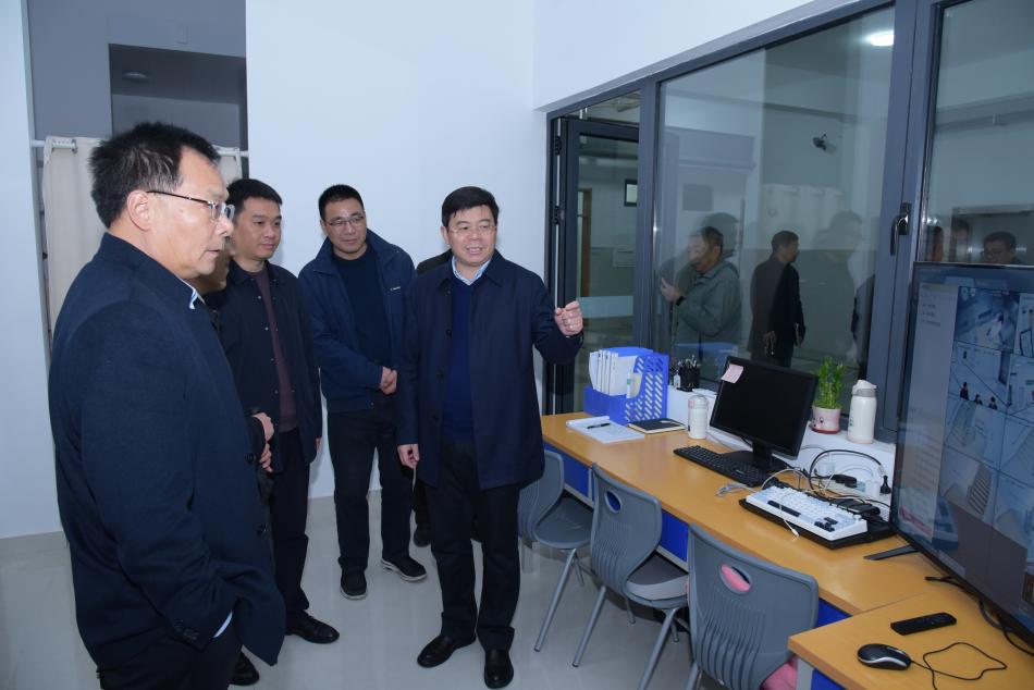 DSC_6048.JPG DSC_6048.JPG